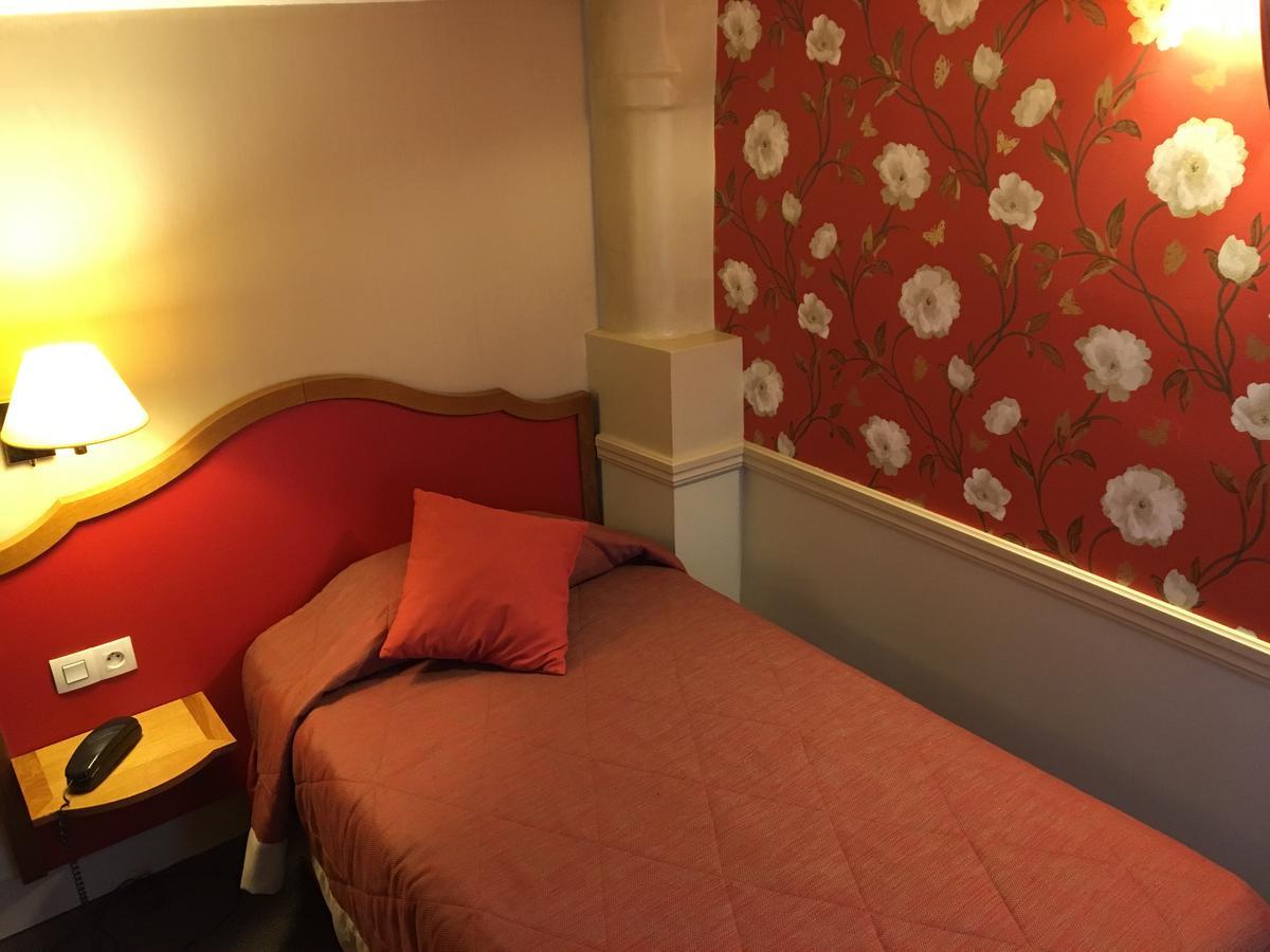 Hotel D'Albion Paris Exteriör bild